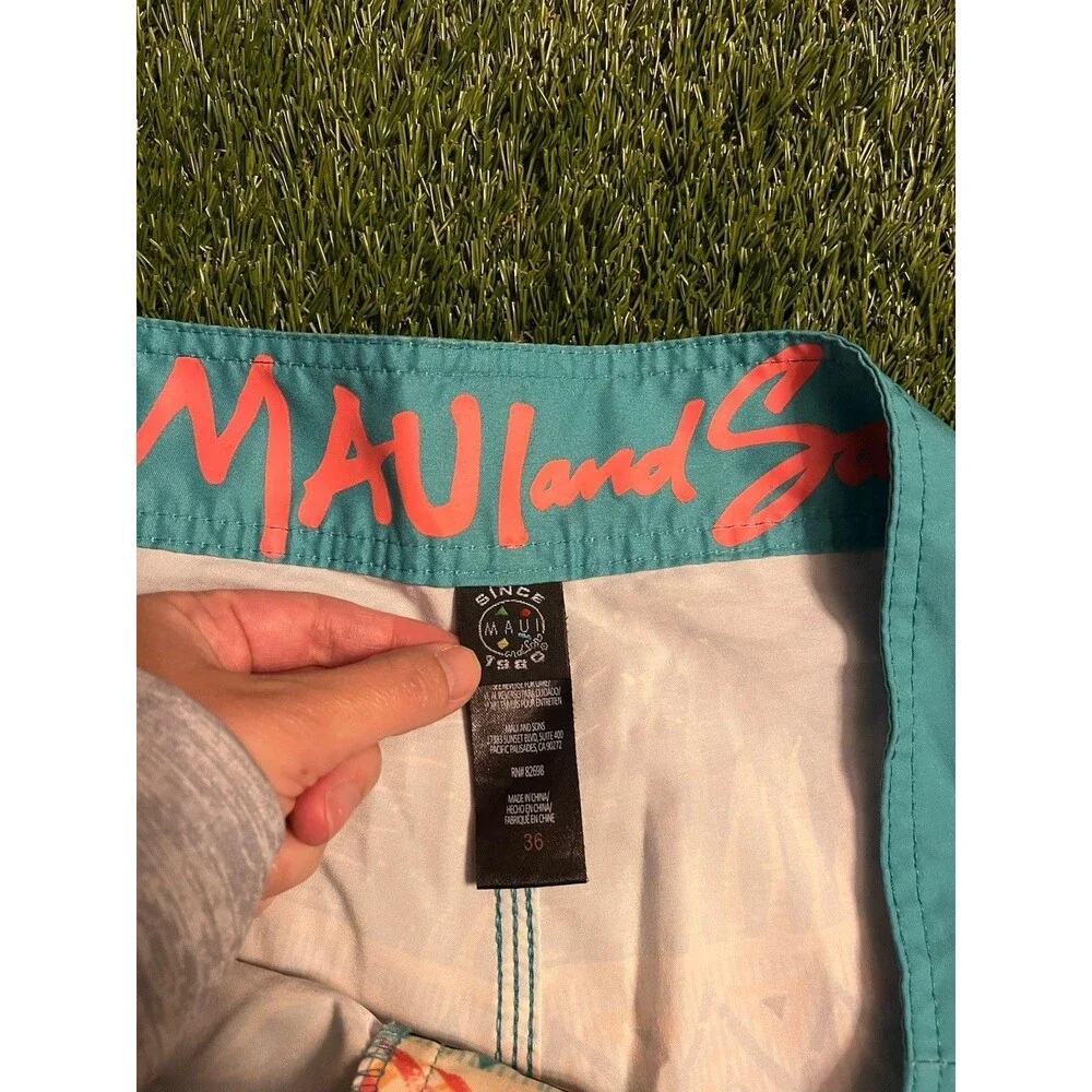 Maui And Sons Floral Color Block Size 36 Board Shorts